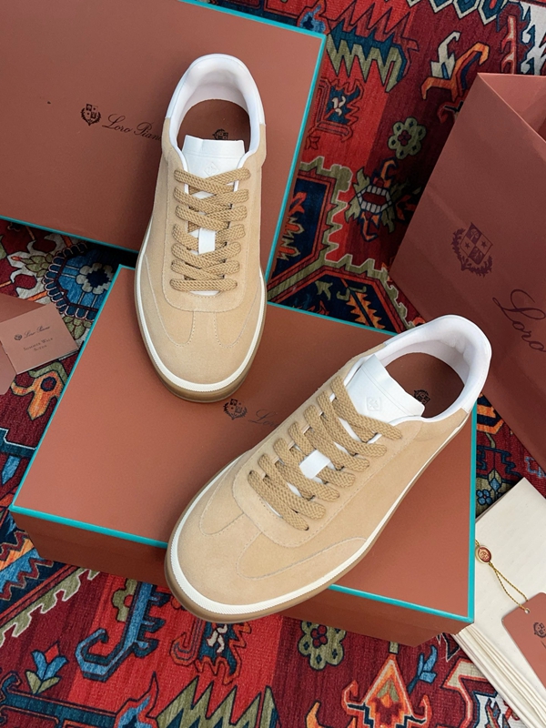 スーパーコピーブランド靴背面デザイン